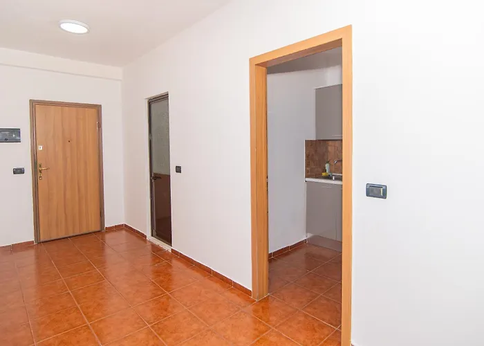 Taiwan Center 公寓 地拉那